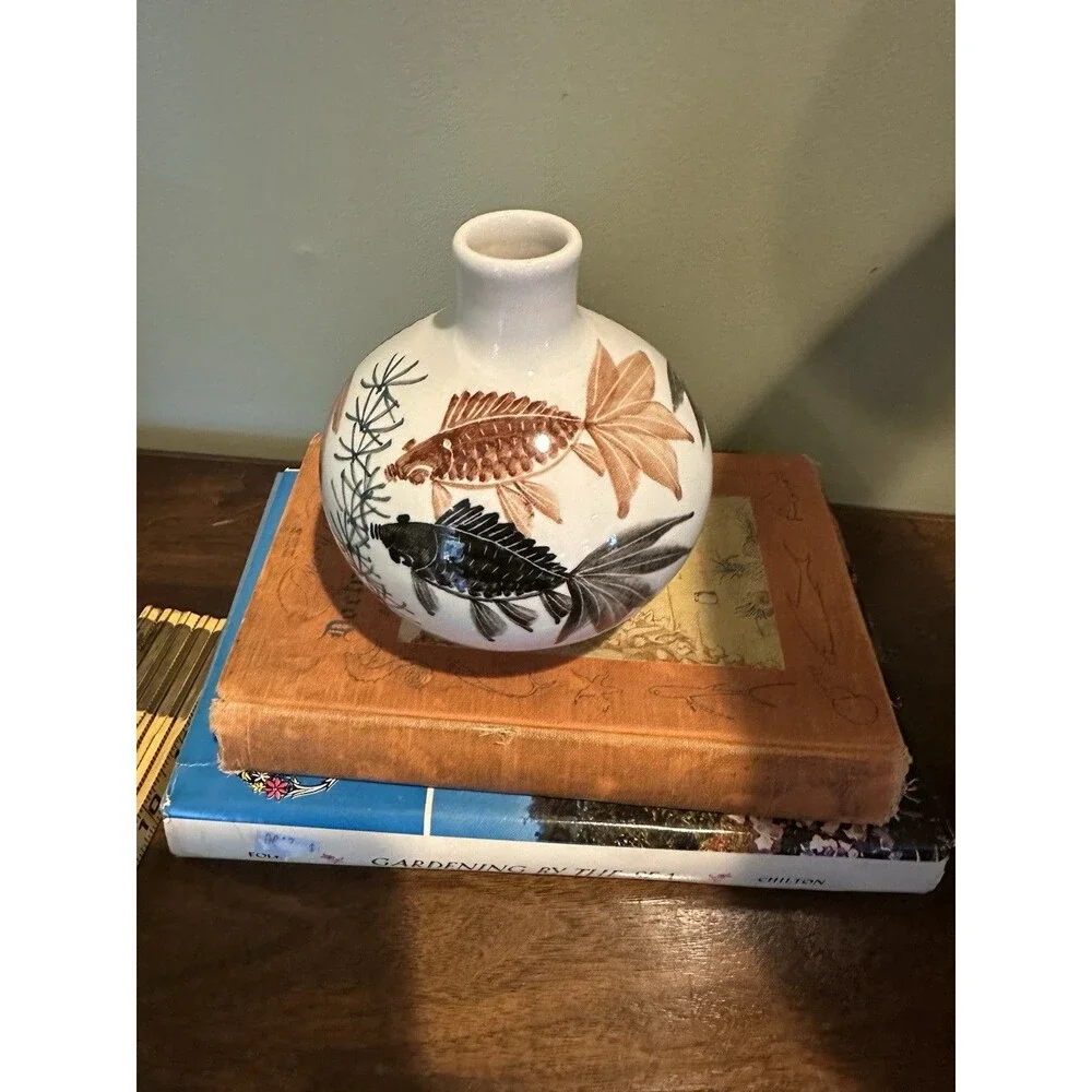 Vintage Chinese Porcelain Hand Painted Koi Fish Vase Jar 5.5